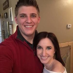 Meet your Posher, Alexis